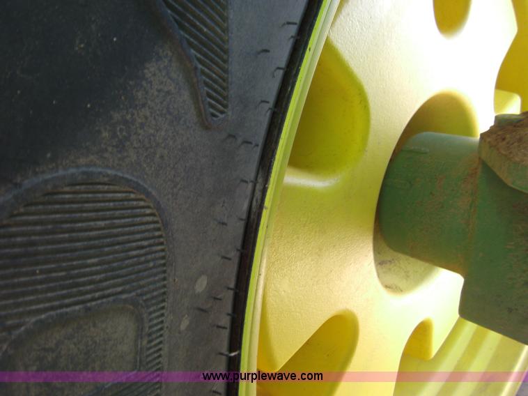 image for item 3462 2002 John Deere 9420 4WD tractor