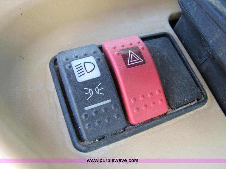 image for item 3470 2006 AGCO RT120A MFWD tractor