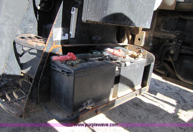 image for item 3470 2006 AGCO RT120A MFWD tractor