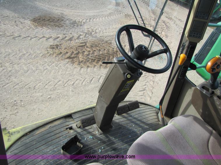 image for item 3476 2006 John Deere 7700 forage harvester