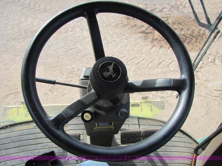 image for item 3476 2006 John Deere 7700 forage harvester