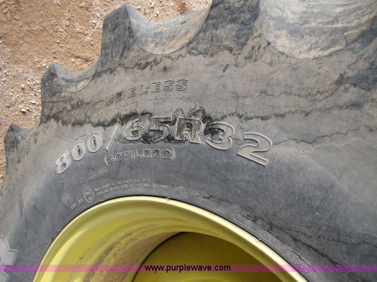 image for item 3476 2006 John Deere 7700 forage harvester