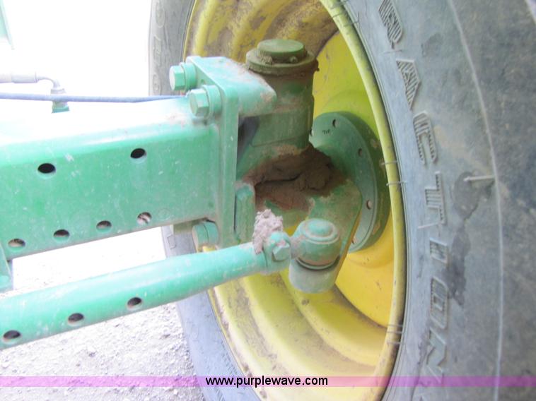 image for item 3476 2006 John Deere 7700 forage harvester