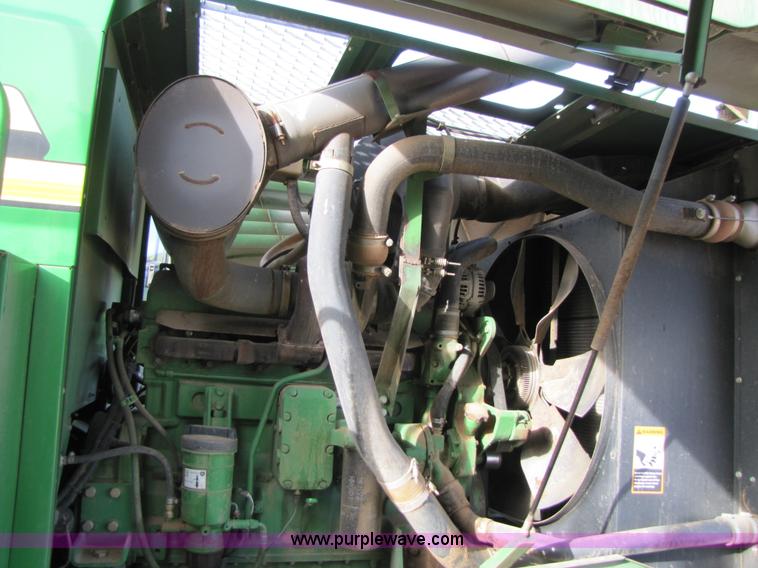 image for item 3476 2006 John Deere 7700 forage harvester