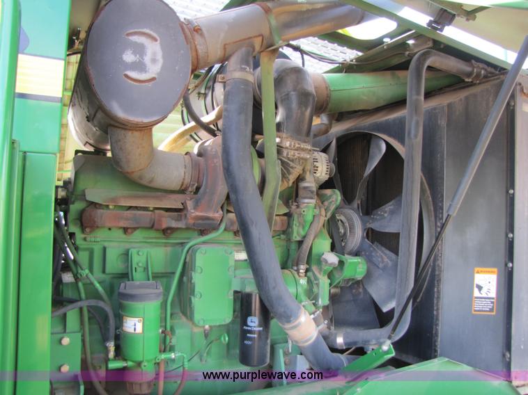 image for item 3477 2005 John Deere 7700 forage harvester
