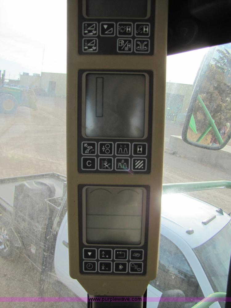 image for item 3477 2005 John Deere 7700 forage harvester