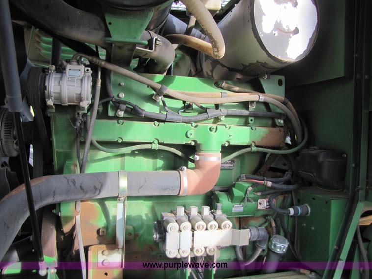 image for item 3477 2005 John Deere 7700 forage harvester