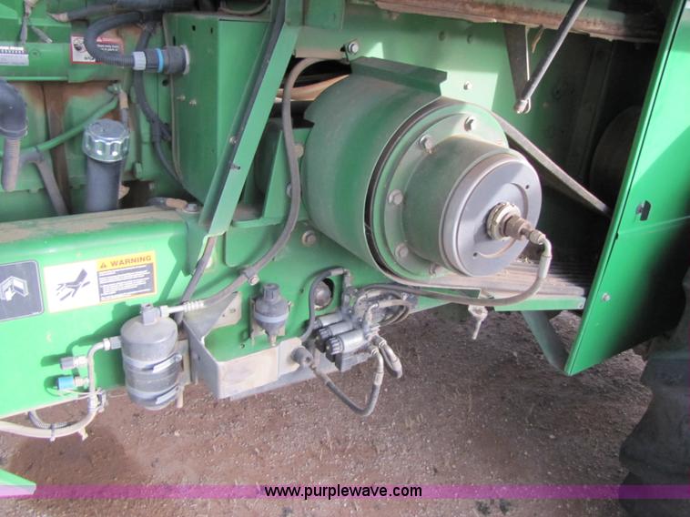 image for item 3477 2005 John Deere 7700 forage harvester