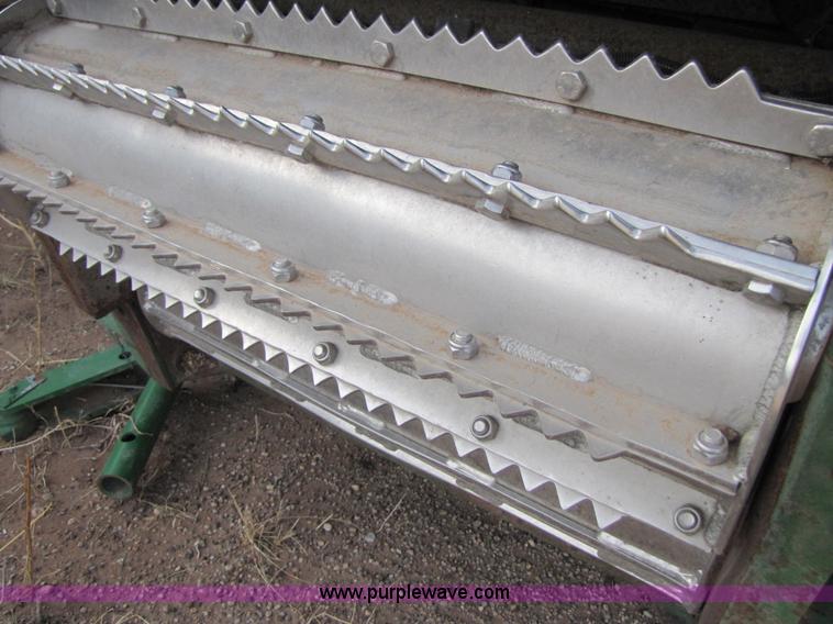 image for item 3477 2005 John Deere 7700 forage harvester