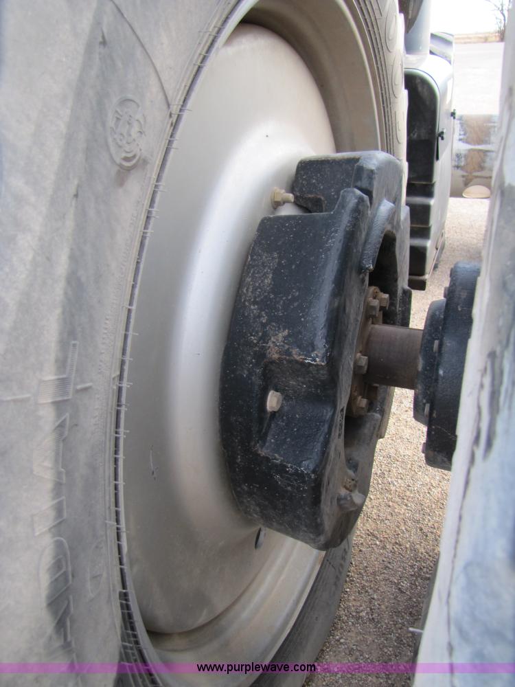 image for item 3478 2005 Case IH MX285 tractor