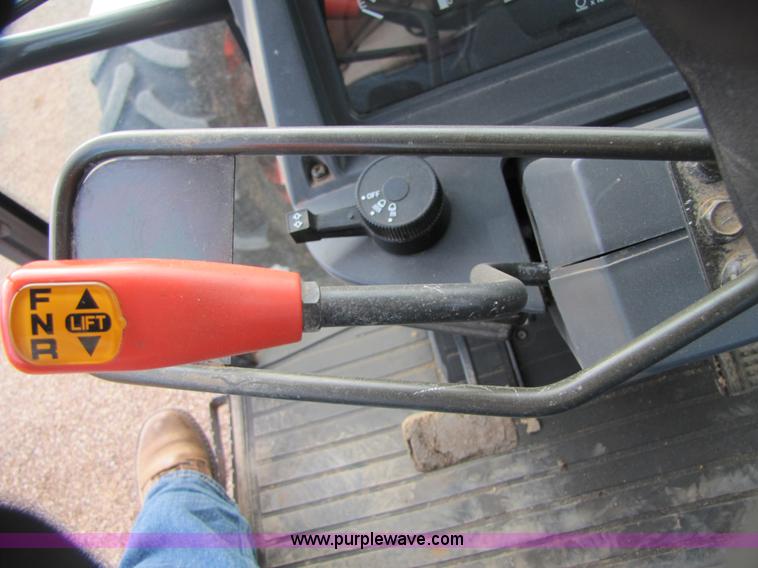 image for item 3479 2004 Kubota M105S MFWD tractor