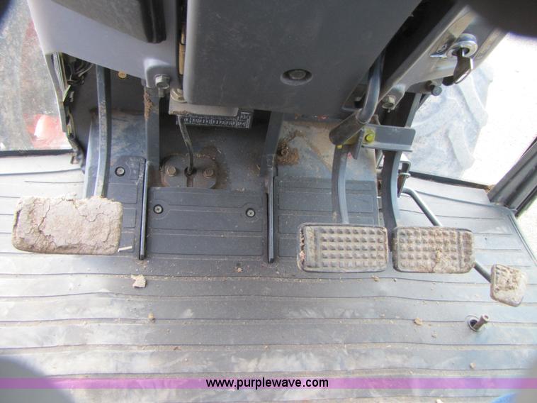 image for item 3479 2004 Kubota M105S MFWD tractor