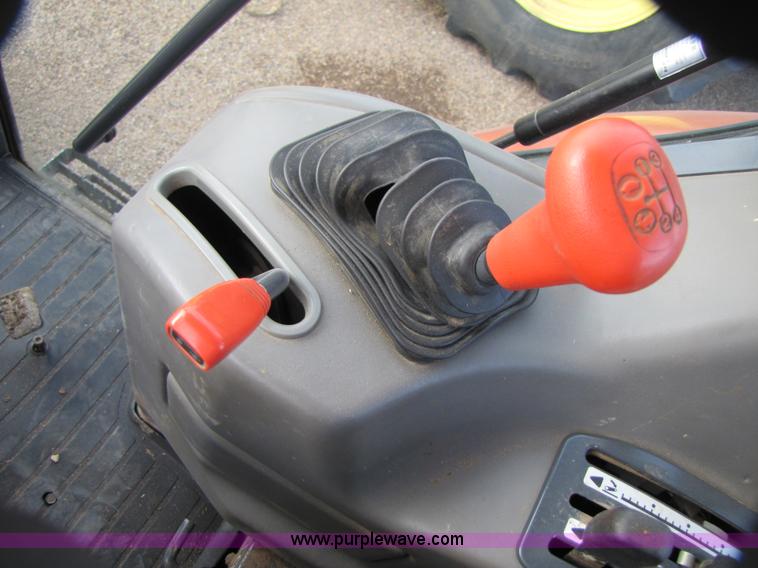 image for item 3479 2004 Kubota M105S MFWD tractor