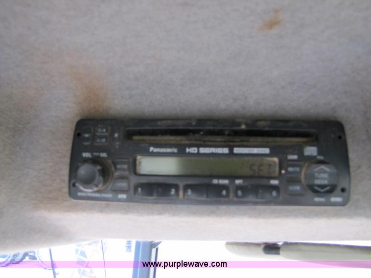 image for item 3479 2004 Kubota M105S MFWD tractor