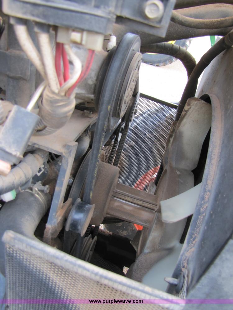 image for item 3479 2004 Kubota M105S MFWD tractor