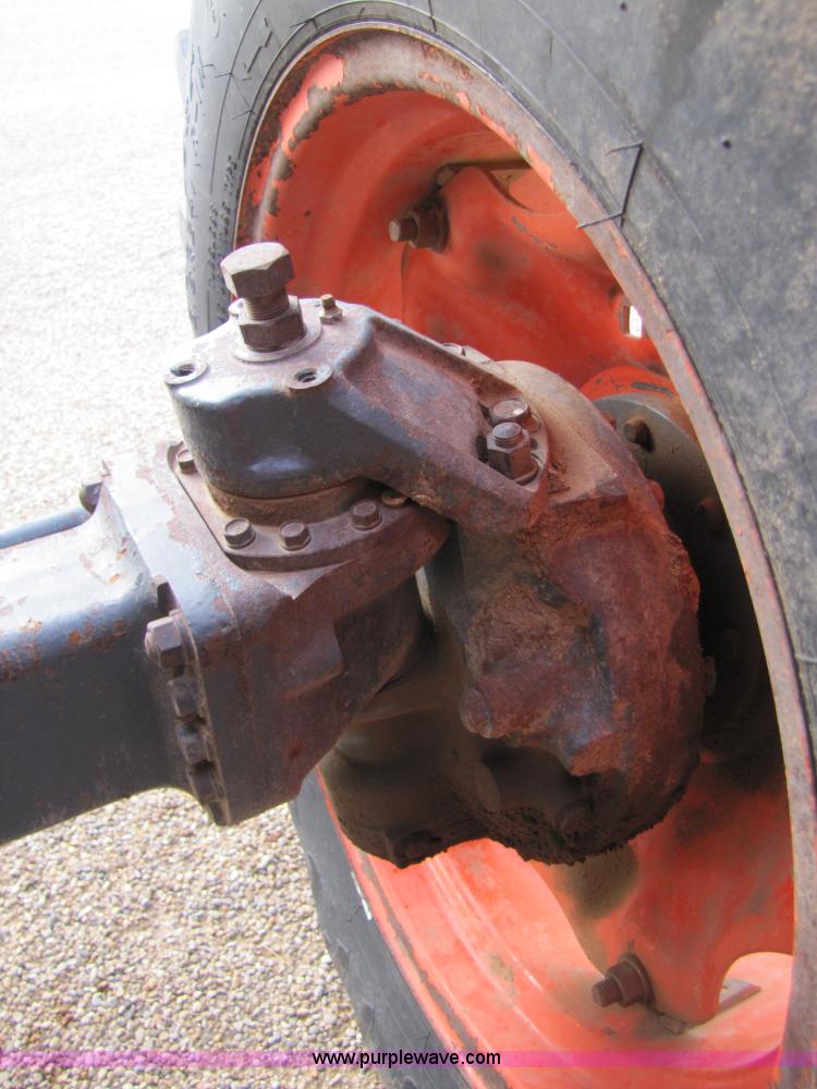 image for item 3479 2004 Kubota M105S MFWD tractor