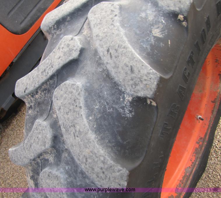 image for item 3479 2004 Kubota M105S MFWD tractor