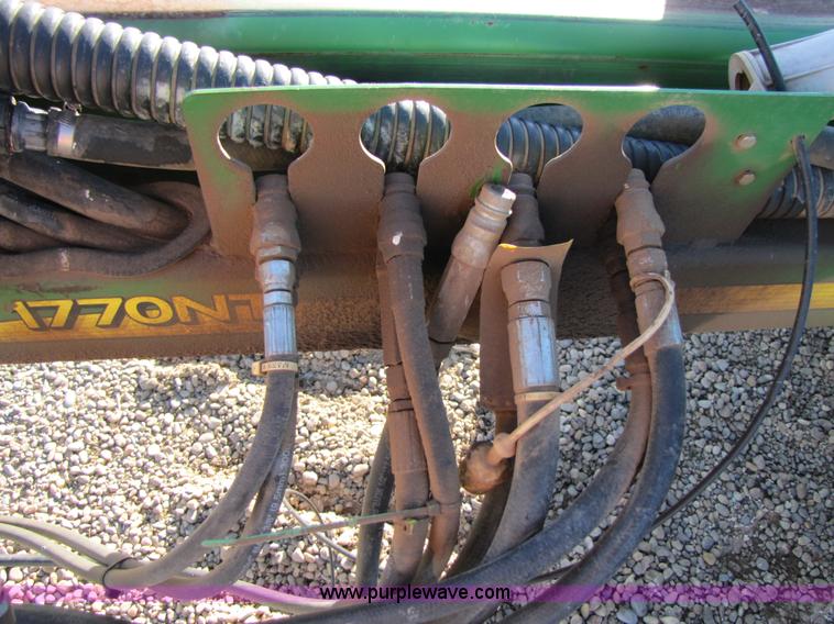 image for item 3480 2005 John Deere 1770 planter