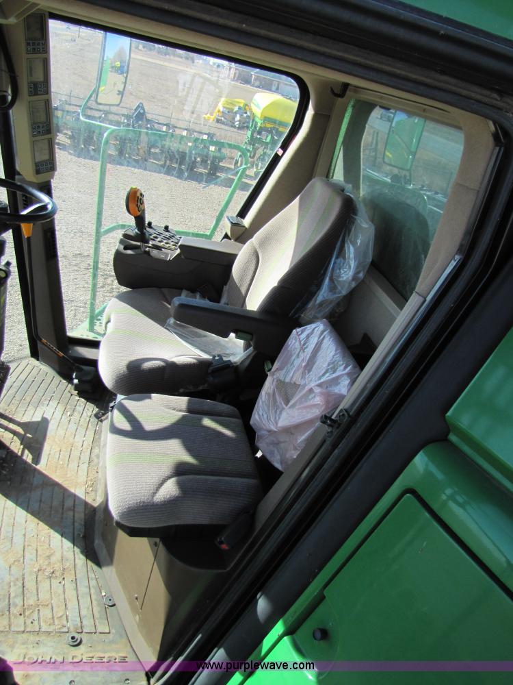 image for item 3483 2007 John Deere 9860STS combine