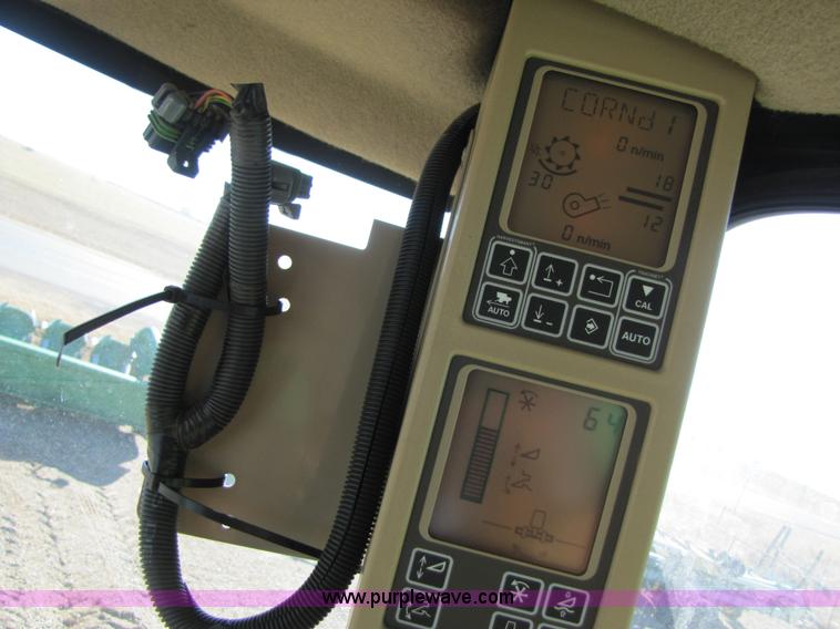 image for item 3483 2007 John Deere 9860STS combine