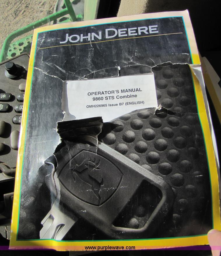 image for item 3483 2007 John Deere 9860STS combine