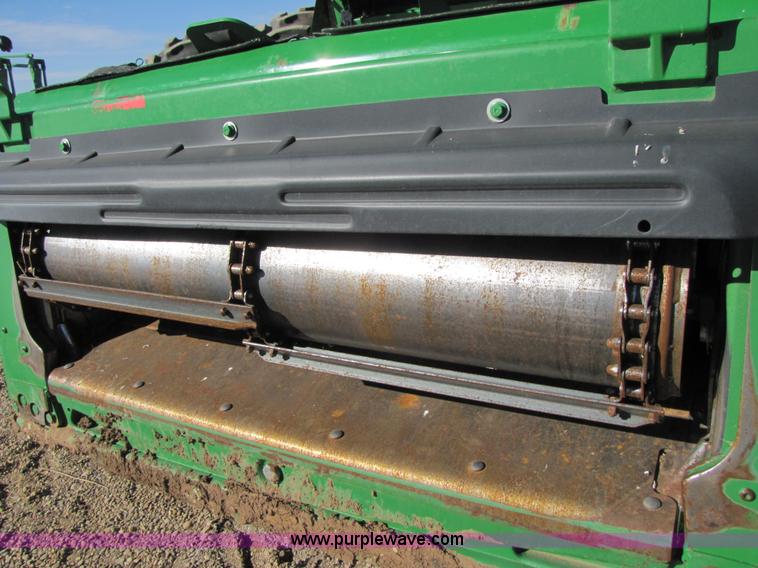 image for item 3483 2007 John Deere 9860STS combine