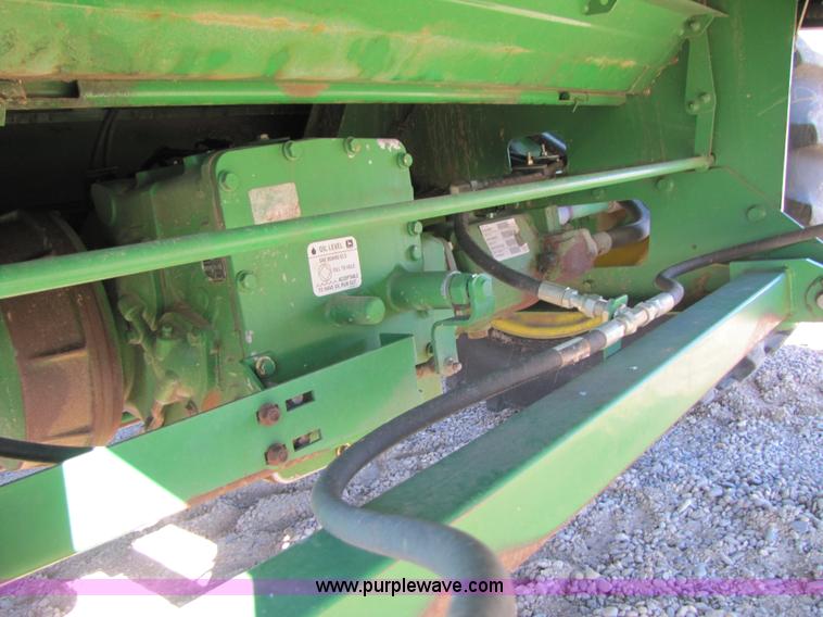 image for item 3483 2007 John Deere 9860STS combine