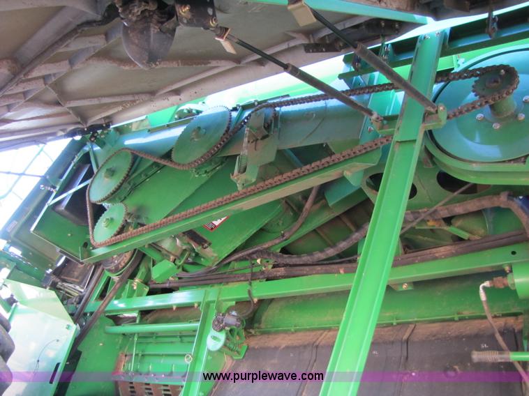 image for item 3483 2007 John Deere 9860STS combine