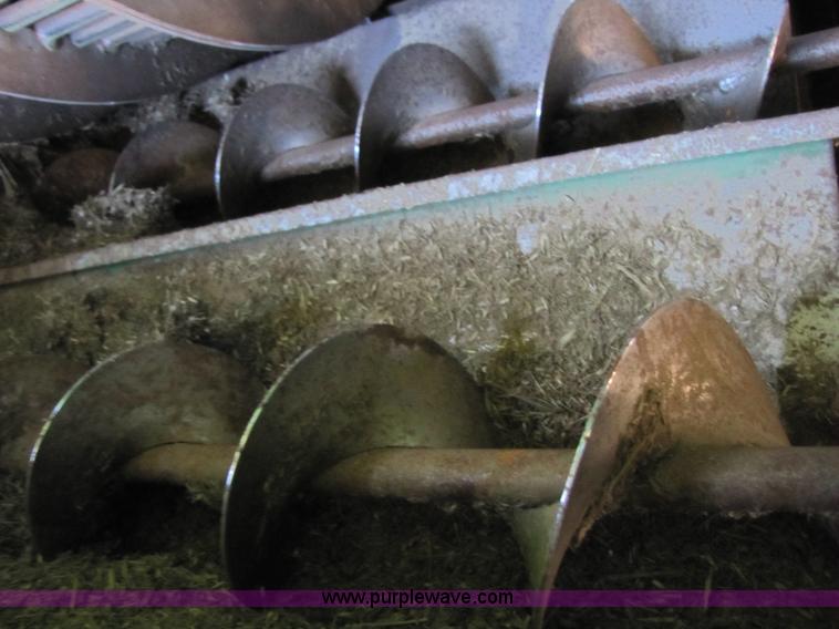 image for item 3483 2007 John Deere 9860STS combine