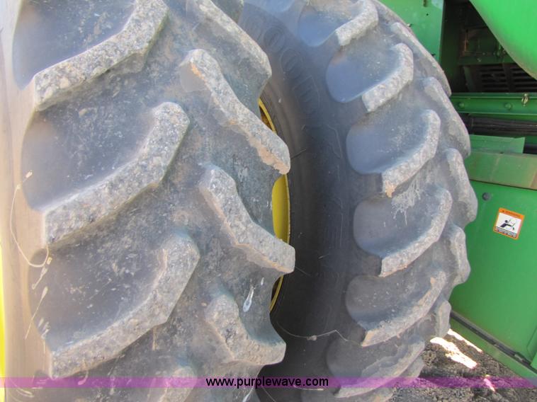 image for item 3483 2007 John Deere 9860STS combine