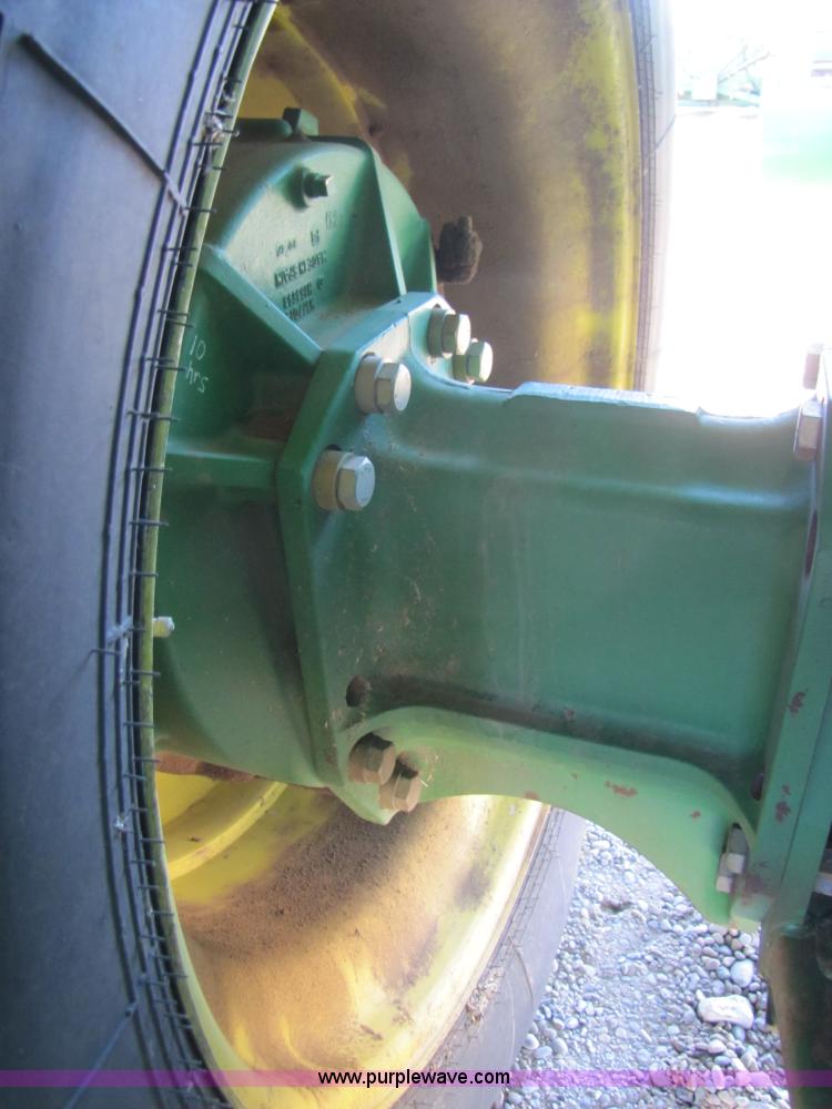 image for item 3483 2007 John Deere 9860STS combine