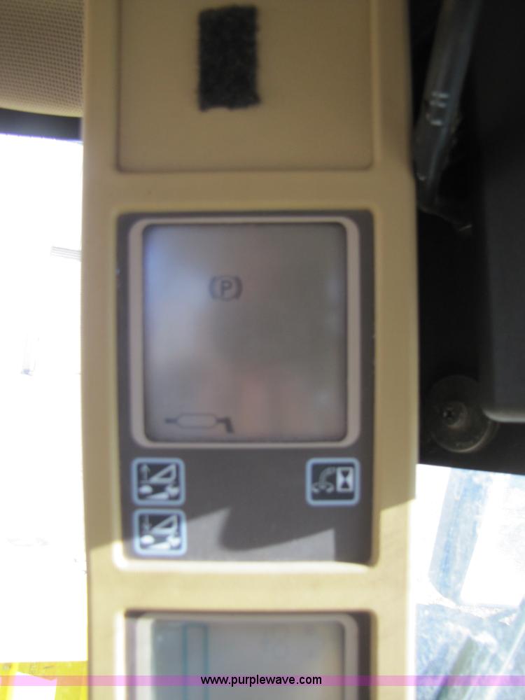 image for item 3489 2002 John Deere 7500 forage harvester