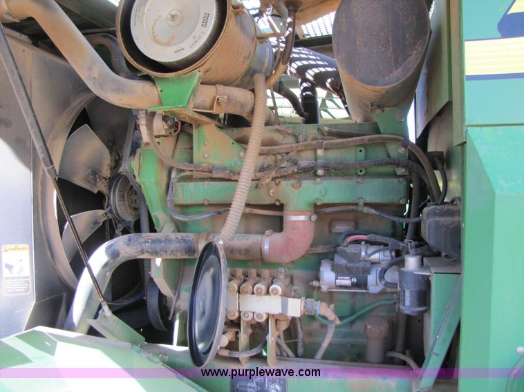 image for item 3489 2002 John Deere 7500 forage harvester