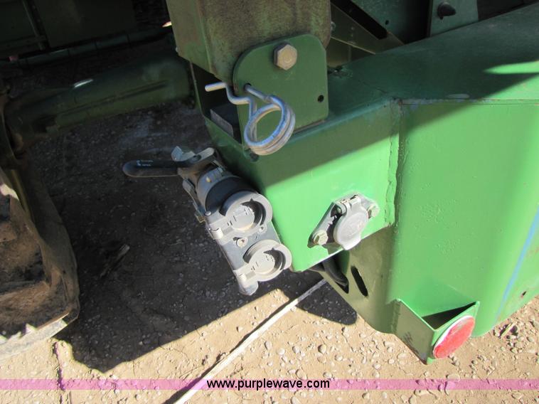 image for item 3489 2002 John Deere 7500 forage harvester