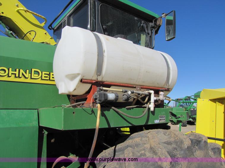 image for item 3489 2002 John Deere 7500 forage harvester