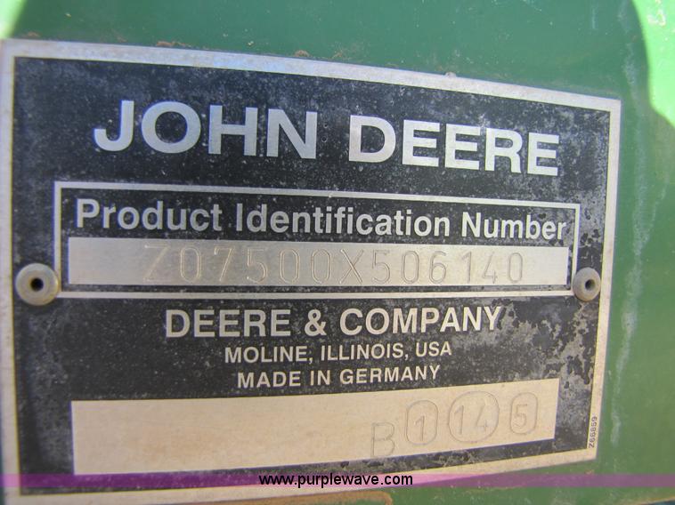 image for item 3489 2002 John Deere 7500 forage harvester