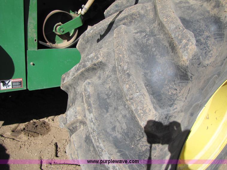 image for item 3489 2002 John Deere 7500 forage harvester