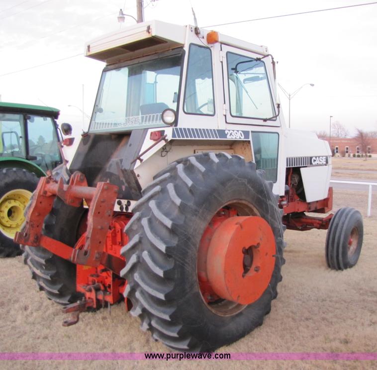 image for item 3493 1980 Case 2390 tractor