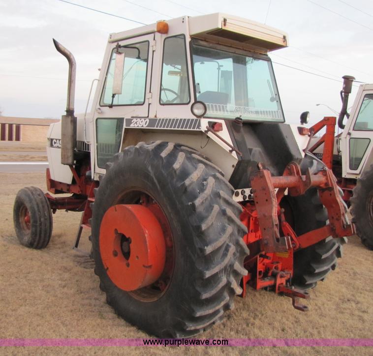 image for item 3493 1980 Case 2390 tractor
