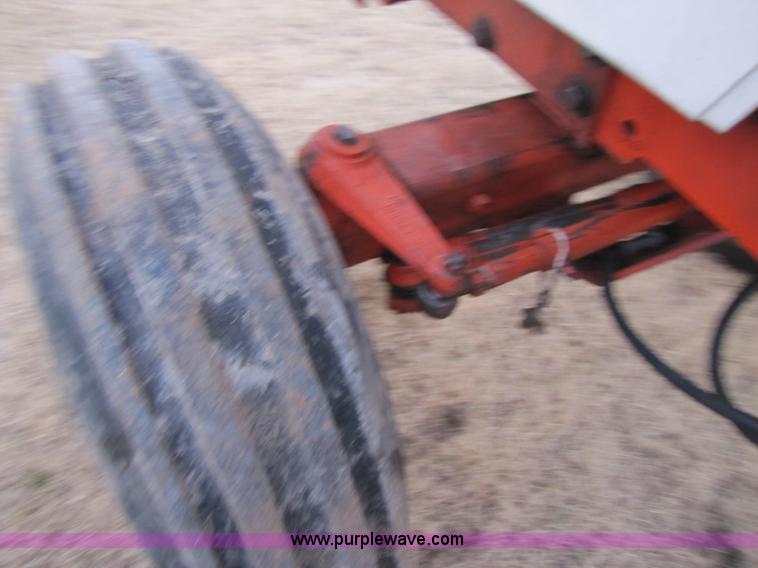 image for item 3493 1980 Case 2390 tractor