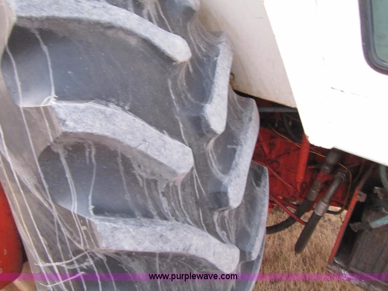 image for item 3493 1980 Case 2390 tractor