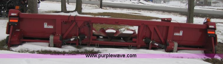 image for item 3546 2005 Case IH 2208 corn header