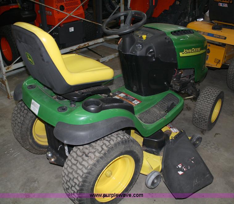 image for item 4825 2004 John Deere L120 lawn mower
