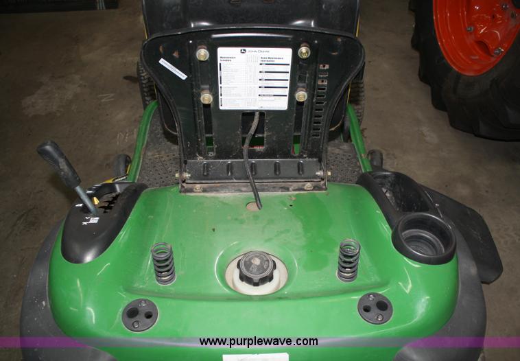 image for item 4825 2004 John Deere L120 lawn mower