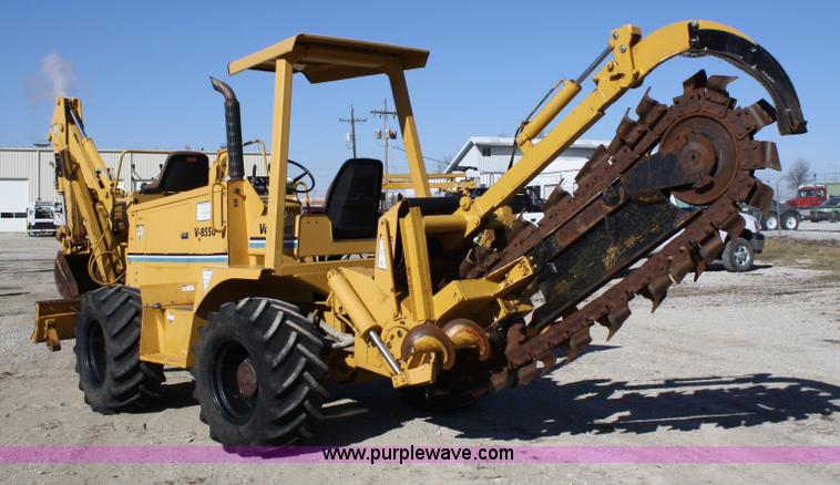 image for item 4930 1995 Vermeer V-8550 trencher backhoe