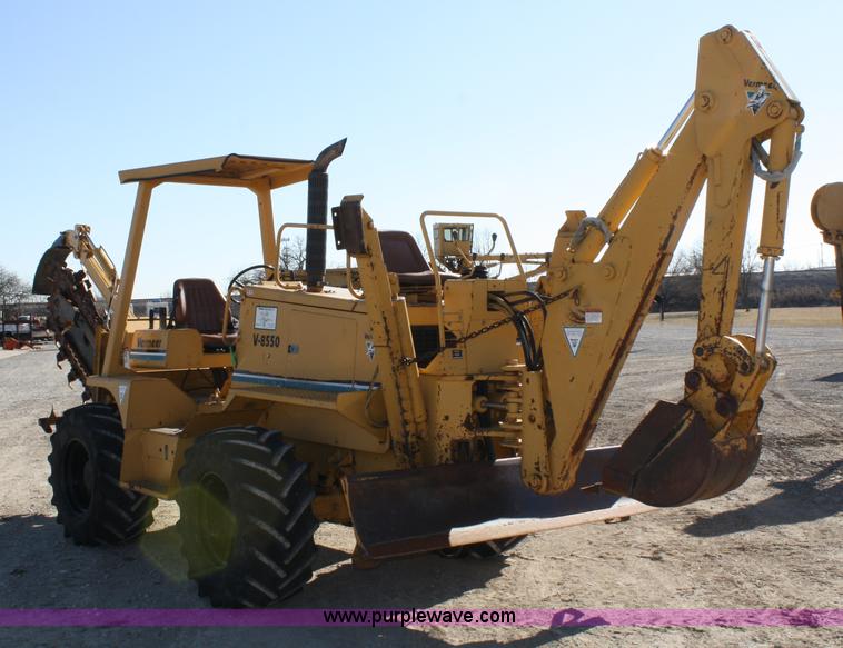 image for item 4930 1995 Vermeer V-8550 trencher backhoe