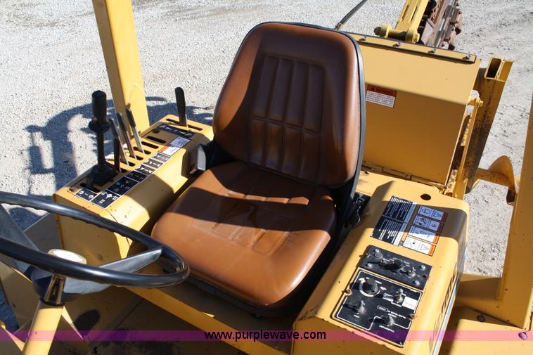 image for item 4930 1995 Vermeer V-8550 trencher backhoe