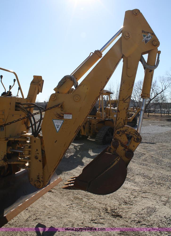 image for item 4930 1995 Vermeer V-8550 trencher backhoe