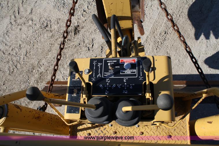 image for item 4930 1995 Vermeer V-8550 trencher backhoe