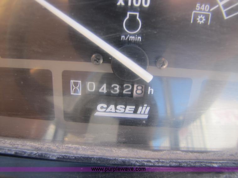 image for item 5189 Case IH DX24 garden tractor with mower deck